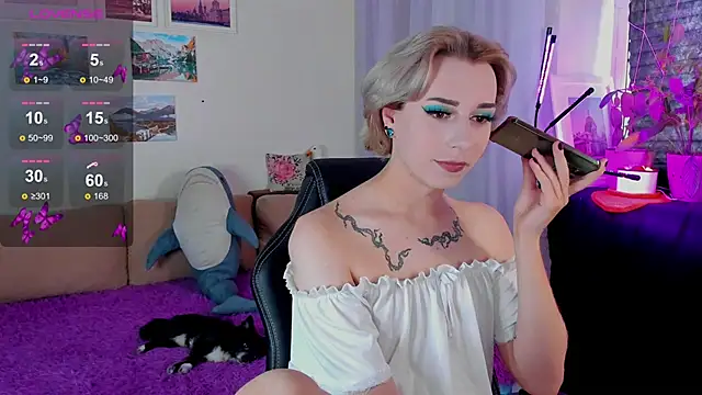 Snapshot of MistressStress chatting on February 21, 8:06 am MistressStress online show from February 21, 8:06 am