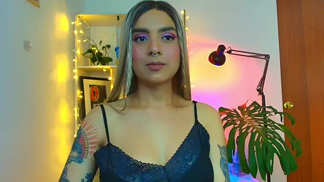 Snapshot of Yeriawaddell_ chatting on January 28, 11:50 pm Yeriawaddell online show from January 28, 11:50 pm