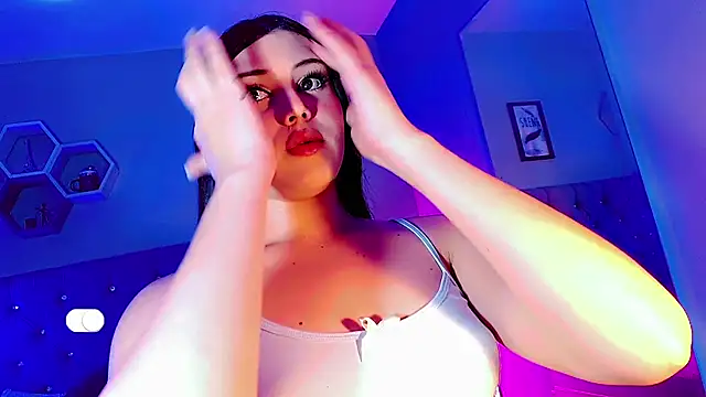 Snapshot of Ashlycuute chatting on December 19, 9:38 pm Ashlycuute online show from December 19, 9:38 pm