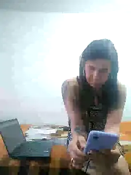 Snapshot of Cameron_puppy chatting on January 28, 10:56 pm Cameron puppy online show from January 28, 10:56 pm