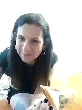Snapshot of Cameron_puppy chatting on February 2, 11:11 pm Cameron puppy online show from February 2, 11:11 pm