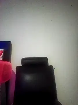 Snapshot of Cameron_puppy chatting on September 10, 3:16 am Cameron puppy online show from September 10, 3:16 am
