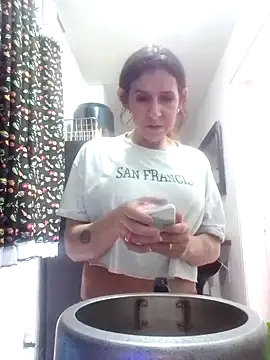 Snapshot of Cameron_puppy chatting on September 21, 7:52 pm Cameron puppy online show from September 21, 7:52 pm