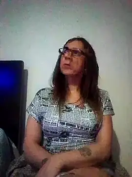 Snapshot of Cameron_puppy chatting on September 25, 1:12 am Cameron puppy online show from September 25, 1:12 am