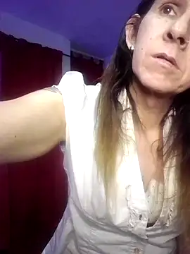 Snapshot of Cameron_puppy chatting on October 7, 1:06 am Cameron puppy online show from October 7, 1:06 am