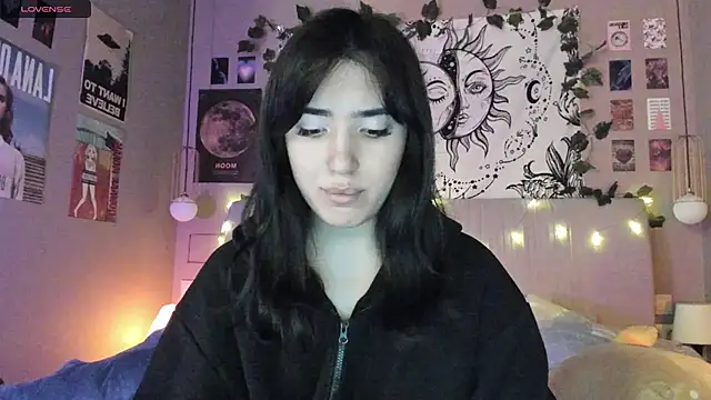 Anisawithlove online show from January 1, 6:06 pm