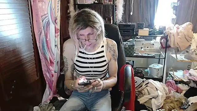 Ombeline1 online show from October 31, 11:53 am