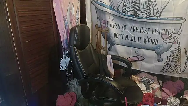 Ombeline1 online show from March 1, 5:52 pm