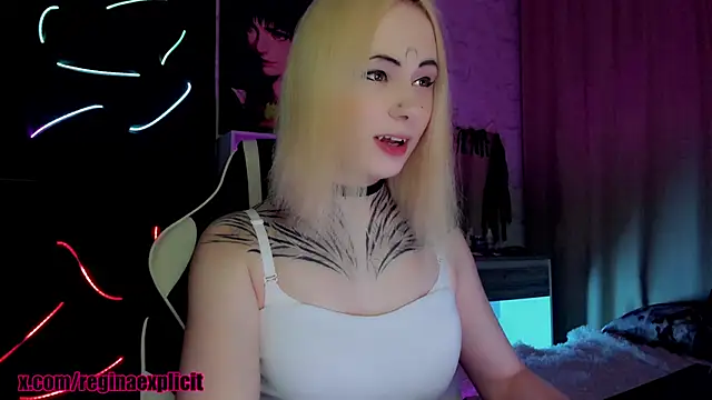 snake  bites online show from January 8, 9:52 pm