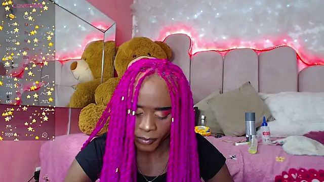 Snapshot of puca_ebony chatting on December 14, 4:42 pm puca ebony online show from December 14, 4:42 pm
