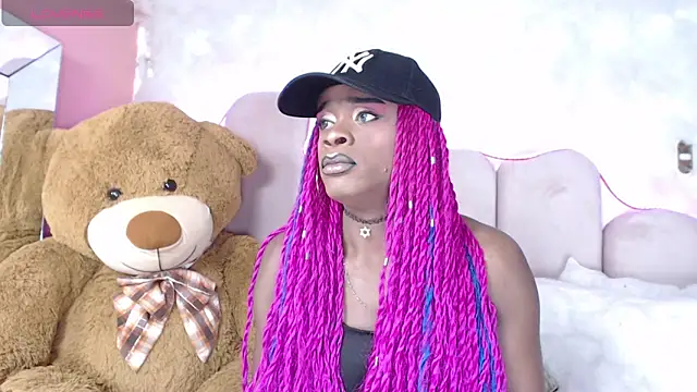 Snapshot of puca_ebony chatting on January 16, 4:39 pm puca ebony online show from January 16, 4:39 pm
