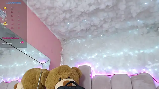 Snapshot of puca_ebony chatting on January 28, 4:19 pm puca ebony online show from January 28, 4:19 pm
