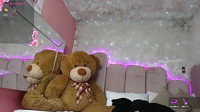 Snapshot of puca_ebony chatting on March 20, 7:35 pm puca ebony online show from March 20, 7:35 pm
