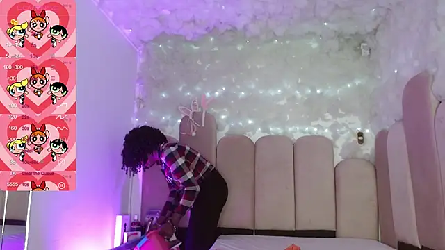 Snapshot of puca_ebony chatting on September 8, 7:45 pm puca ebony online show from September 8, 7:45 pm