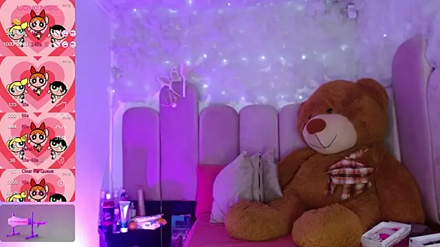 Snapshot of puca_ebony chatting on September 9, 8:18 pm puca ebony online show from September 9, 8:18 pm