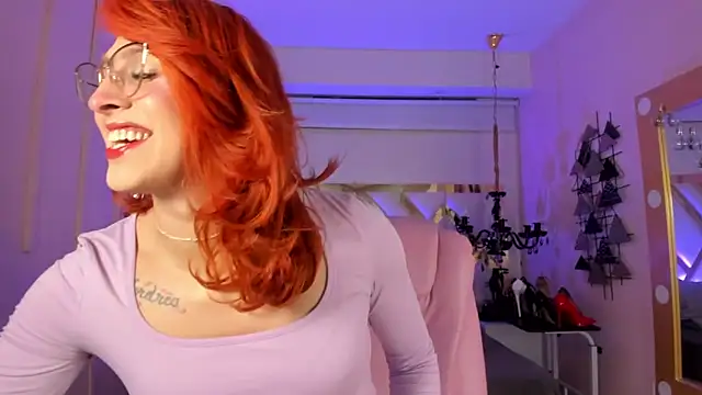 Snapshot of Juliana_Saenzz chatting on February 19, 12:00 pm Juliana Saenzz online show from February 19, 12:00 pm