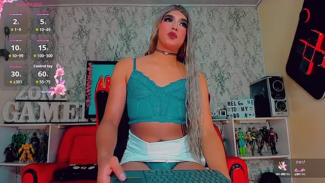 Snapshot of Amanda_Cax chatting on September 15, 11:37 am Amanda Cax online show from September 15, 11:37 am