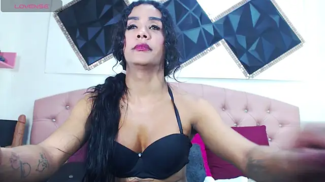 Snapshot of andrea_safeira_doll chatting on February 20, 3:45 am andrea safeira doll online show from February 20, 3:45 am