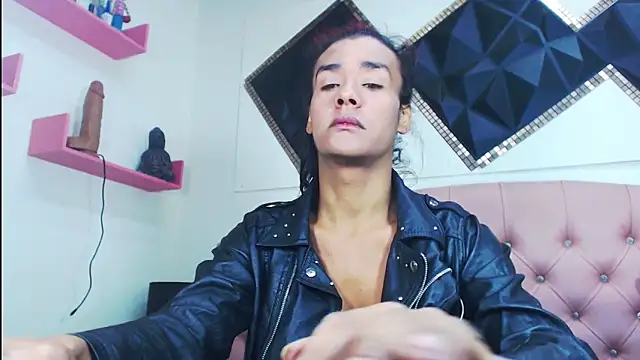 Snapshot of andrea_safeira_doll chatting on September 28, 9:25 pm andrea safeira doll online show from September 28, 9:25 pm