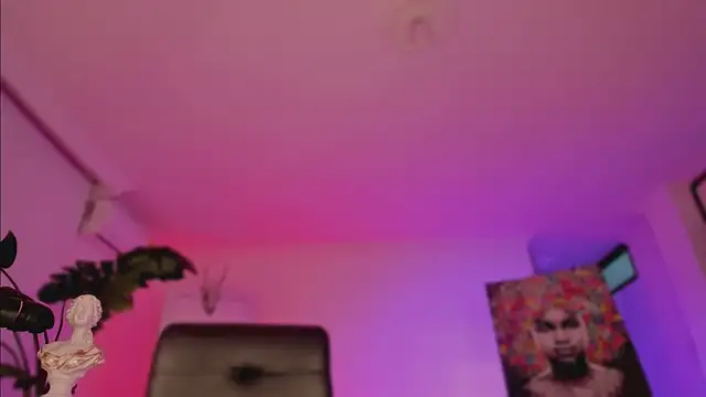Snapshot of Taylor__foxxx chatting on January 14, 4:15 am Taylor foxxx online show from January 14, 4:15 am