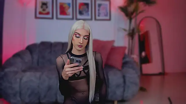Snapshot of Taylor__foxxx chatting on September 13, 5:35 am Taylor foxxx online show from September 13, 5:35 am