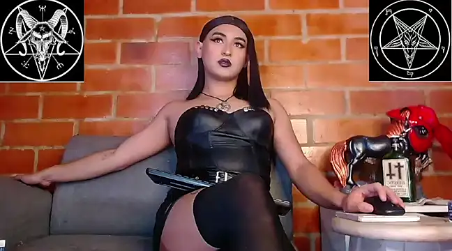 Snapshot of Domina_Lilith chatting on March 11, 3:12 pm Domina Lilith online show from March 11, 3:12 pm