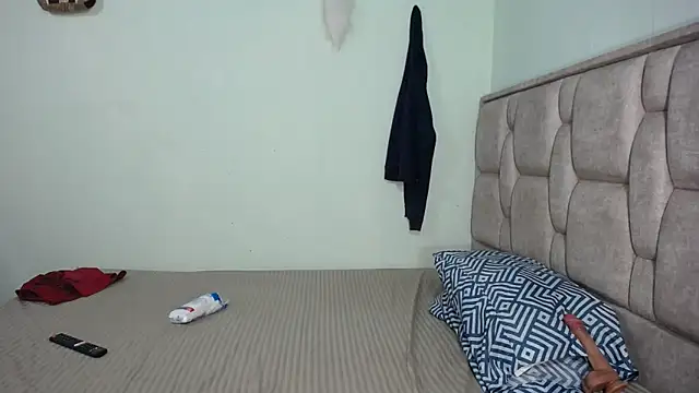 Nadia Monroe online show from January 7, 9:46 pm