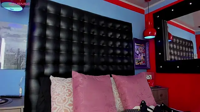 CloeRodriguez online show from October 21, 9:16 pm