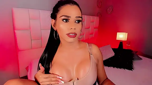 Snapshot of Franciis_4u chatting on January 12, 3:14 pm Franciis 4u online show from January 12, 3:14 pm
