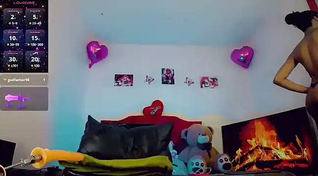 Snapshot of _ChanellR_ chatting on January 20, 11:35 am ChanellR online show from January 20, 11:35 am