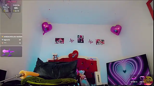 Snapshot of _ChanellR_ chatting on January 31, 11:24 am ChanellR online show from January 31, 11:24 am