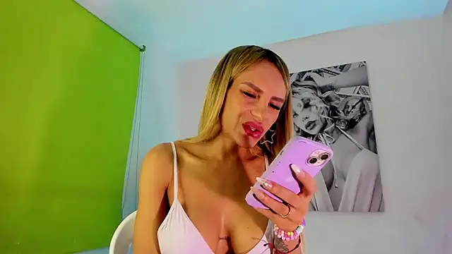 Snapshot of _juliana_star_ chatting on January 23, 10:22 pm juliana star online show from January 23, 10:22 pm