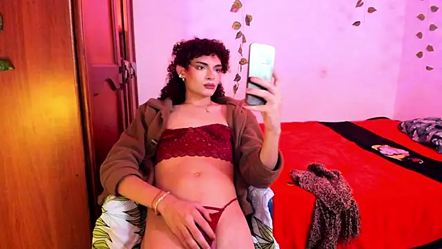 lucianromero online show from December 2, 4:26 am