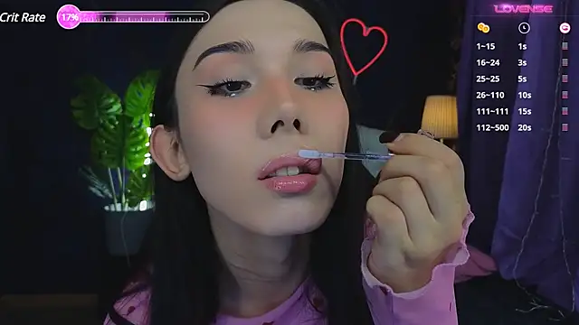 Snapshot of Kaia_Sunshine_Mia chatting on December 3, 3:39 pm Kaia Sunshine Mia online show from December 3, 3:39 pm