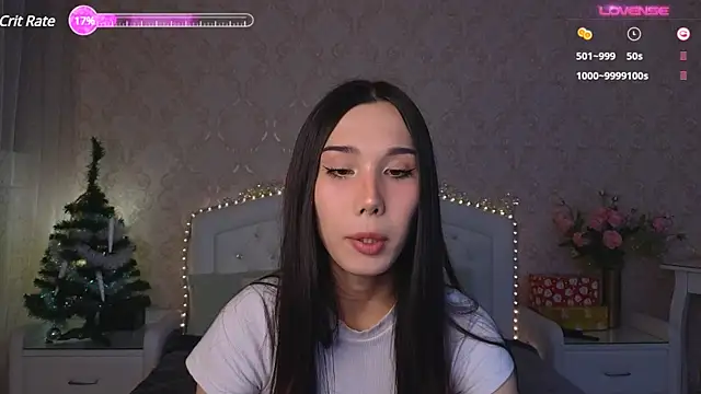 Snapshot of Kaia_Sunshine_Mia chatting on January 6, 1:19 pm Kaia Sunshine Mia online show from January 6, 1:19 pm