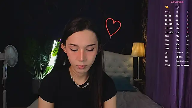 Snapshot of Kaia_Sunshine_Mia chatting on January 20, 2:46 pm Kaia Sunshine Mia online show from January 20, 2:46 pm