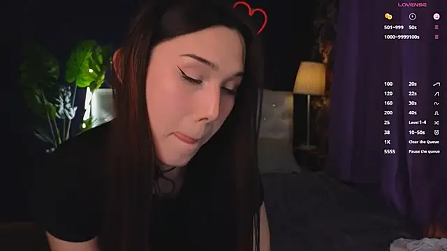 Snapshot of Kaia_Sunshine_Mia chatting on February 16, 4:10 pm Kaia Sunshine Mia online show from February 16, 4:10 pm