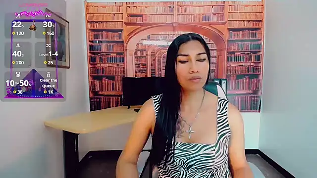 Snapshot of khiara_moretti chatting on December 11, 7:36 pm khiara moretti online show from December 11, 7:36 pm