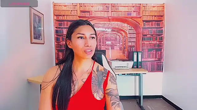 Snapshot of khiara_moretti chatting on February 12, 7:35 pm khiara moretti online show from February 12, 7:35 pm