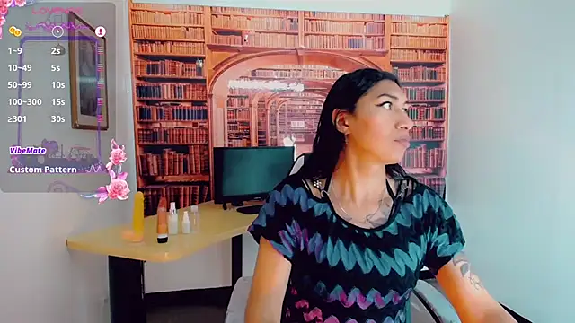 Snapshot of khiara_moretti chatting on February 26, 7:38 pm khiara moretti online show from February 26, 7:38 pm