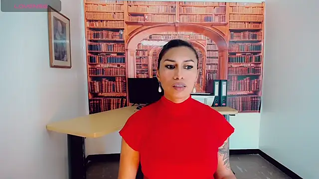 Snapshot of khiara_moretti chatting on March 10, 7:40 pm khiara moretti online show from March 10, 7:40 pm