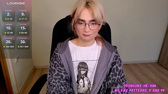 Snapshot of CuteYukiKun chatting on September 30, 7:30 am CuteYukiKun online show from September 30, 7:30 am