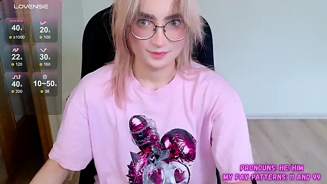 Snapshot of CuteYukiKun chatting on October 9, 7:10 am CuteYukiKun online show from October 9, 7:10 am