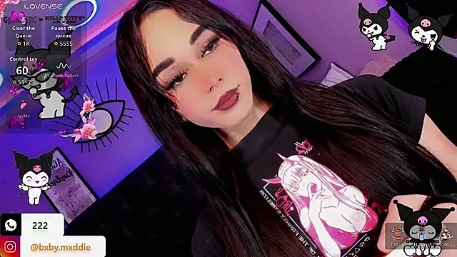 Snapshot of kimMaddiee chatting on October 8, 5:53 am kimMaddiee online show from October 8, 5:53 am