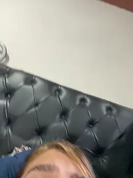 NICOLSKINNY1 online show from October 31, 10:18 pm