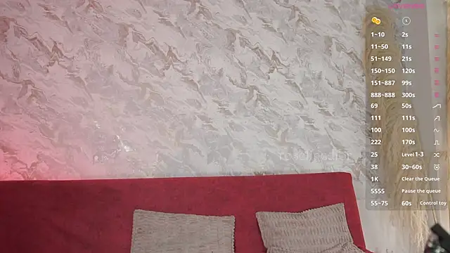 Snapshot of roselinedior chatting on September 16, 8:13 pm roselinedior online show from September 16, 8:13 pm