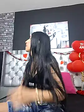 Snapshot of _nicolehotshemale chatting on February 8, 9:04 pm nicolehotshemale online show from February 8, 9:04 pm