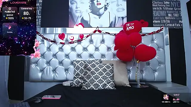 Snapshot of _nicolehotshemale chatting on February 21, 9:32 pm nicolehotshemale online show from February 21, 9:32 pm