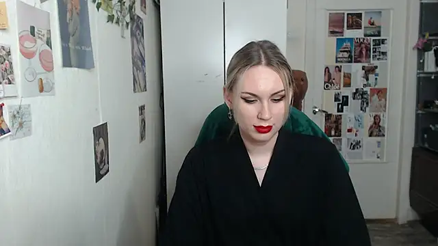 Snapshot of CapriScorpion chatting on February 6, 12:37 pm CapriScorpion online show from February 6, 12:37 pm
