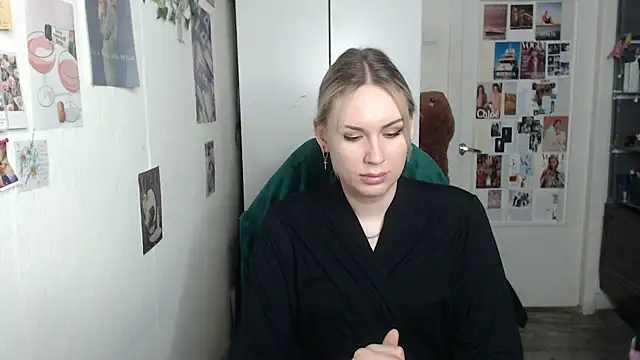 Snapshot of CapriScorpion chatting on February 9, 2:18 pm CapriScorpion online show from February 9, 2:18 pm